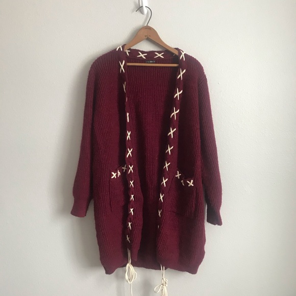 Sweaters - Boho burgundy red laced cardigan